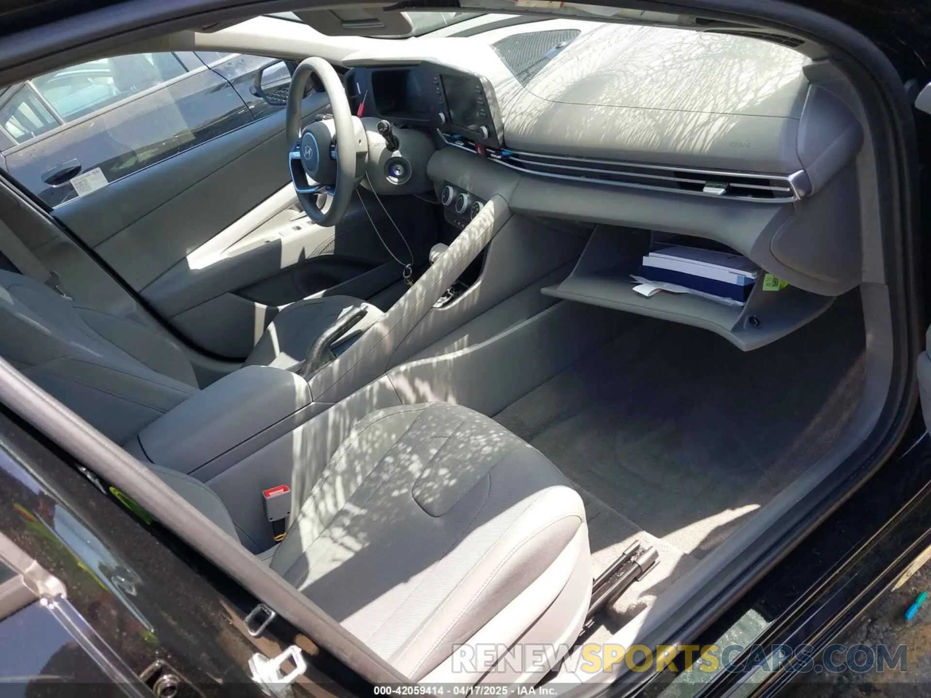5 fotografías del automóvil dañado KMHLL4DG7SU942038 HYUNDAI ELANTRA 2025