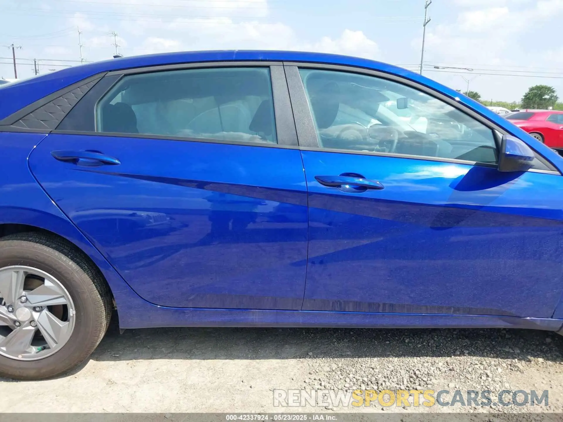 14 fotografías del automóvil dañado KMHLL4DG9SU979494 HYUNDAI ELANTRA 2025