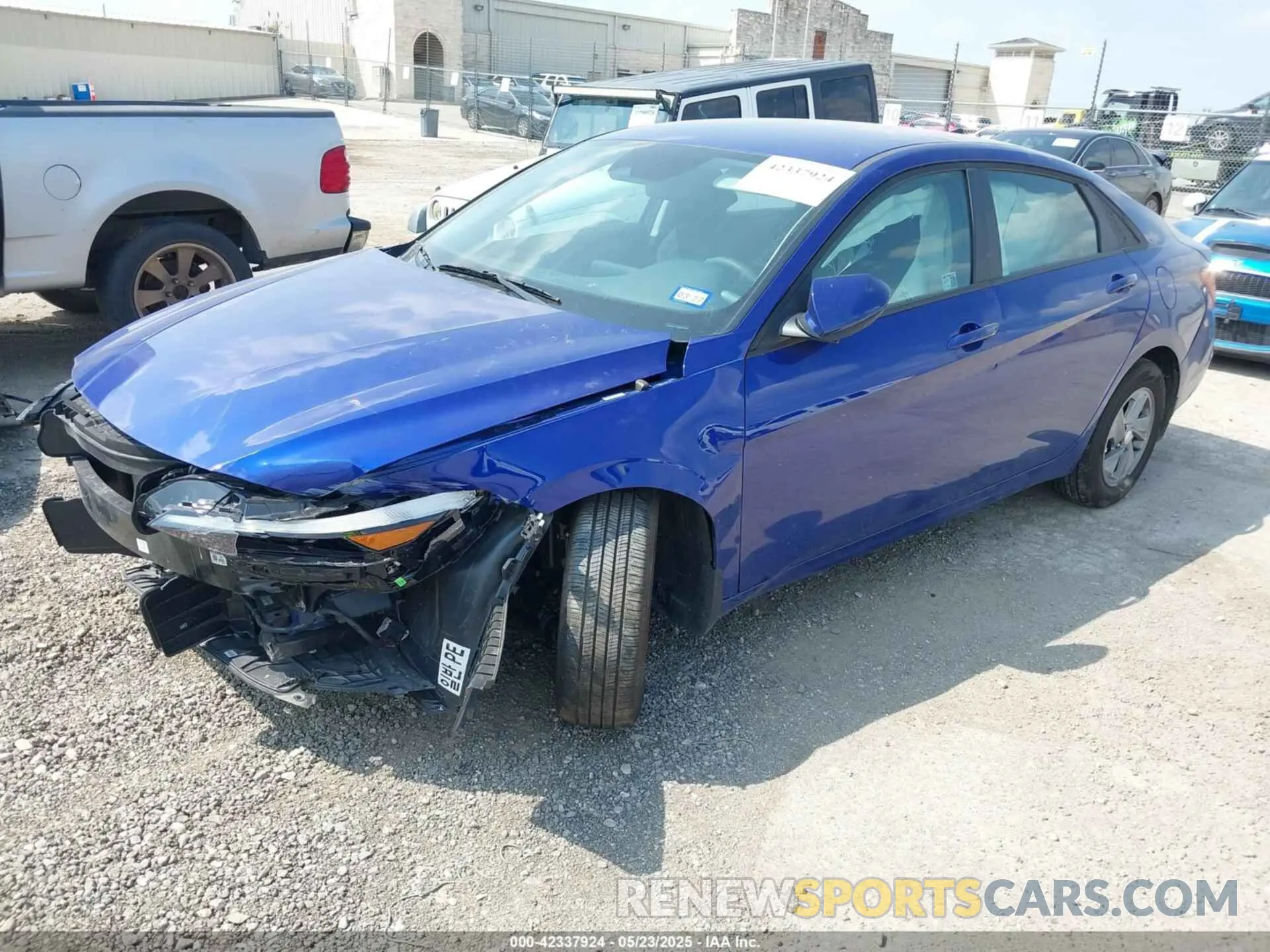 2 fotografías del automóvil dañado KMHLL4DG9SU979494 HYUNDAI ELANTRA 2025