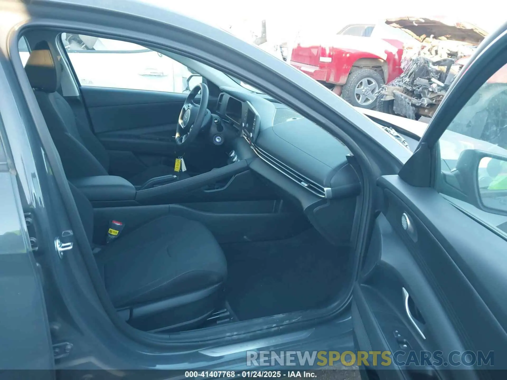 5 fotografías del automóvil dañado KMHLL4DGXSU918042 HYUNDAI ELANTRA 2025