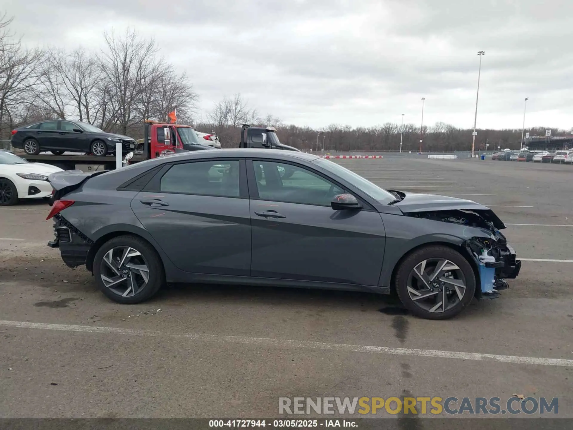 13 fotografías del automóvil dañado KMHLM4DG0SU900775 HYUNDAI ELANTRA 2025