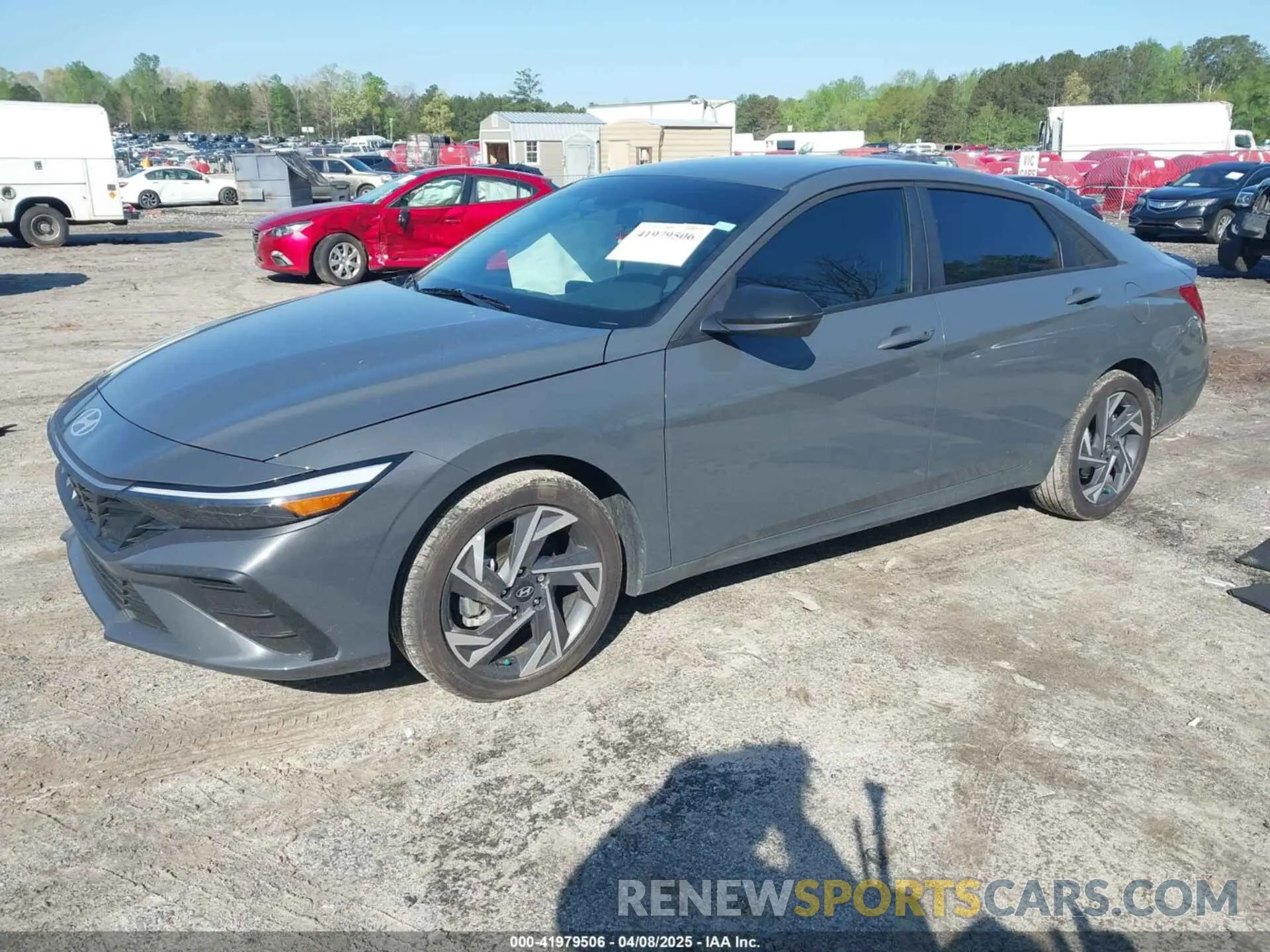 2 fotografías del automóvil dañado KMHLM4DG1SU872002 HYUNDAI ELANTRA 2025