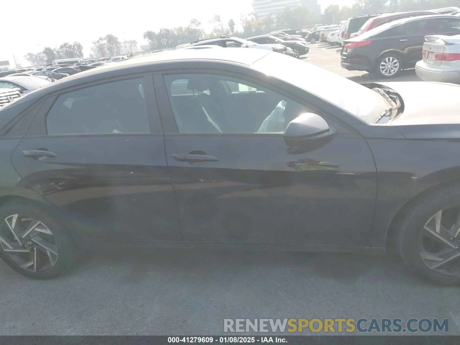 13 fotografías del automóvil dañado KMHLM4DG2SU874535 HYUNDAI ELANTRA 2025