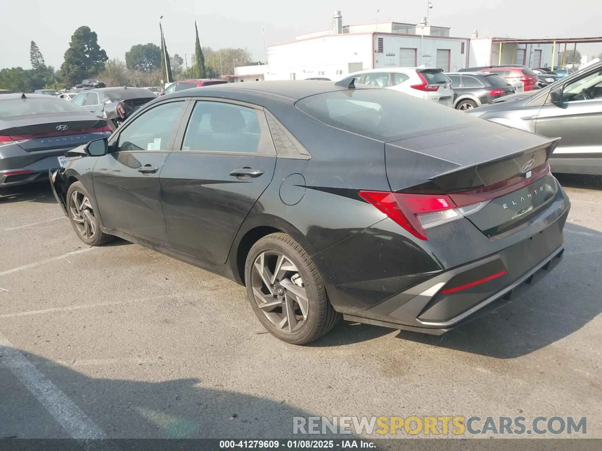 3 fotografías del automóvil dañado KMHLM4DG2SU874535 HYUNDAI ELANTRA 2025