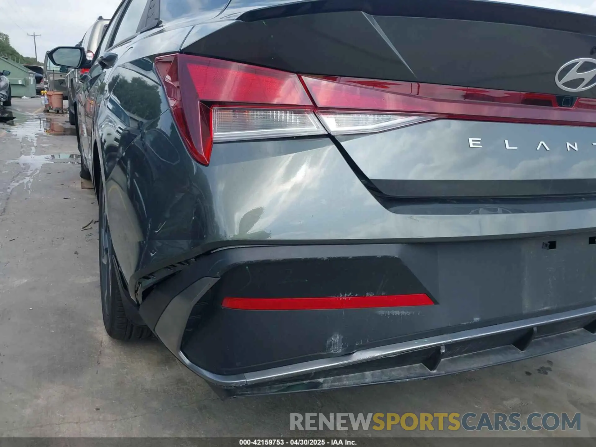 12 fotografías del automóvil dañado KMHLM4DG2SU878097 HYUNDAI ELANTRA 2025