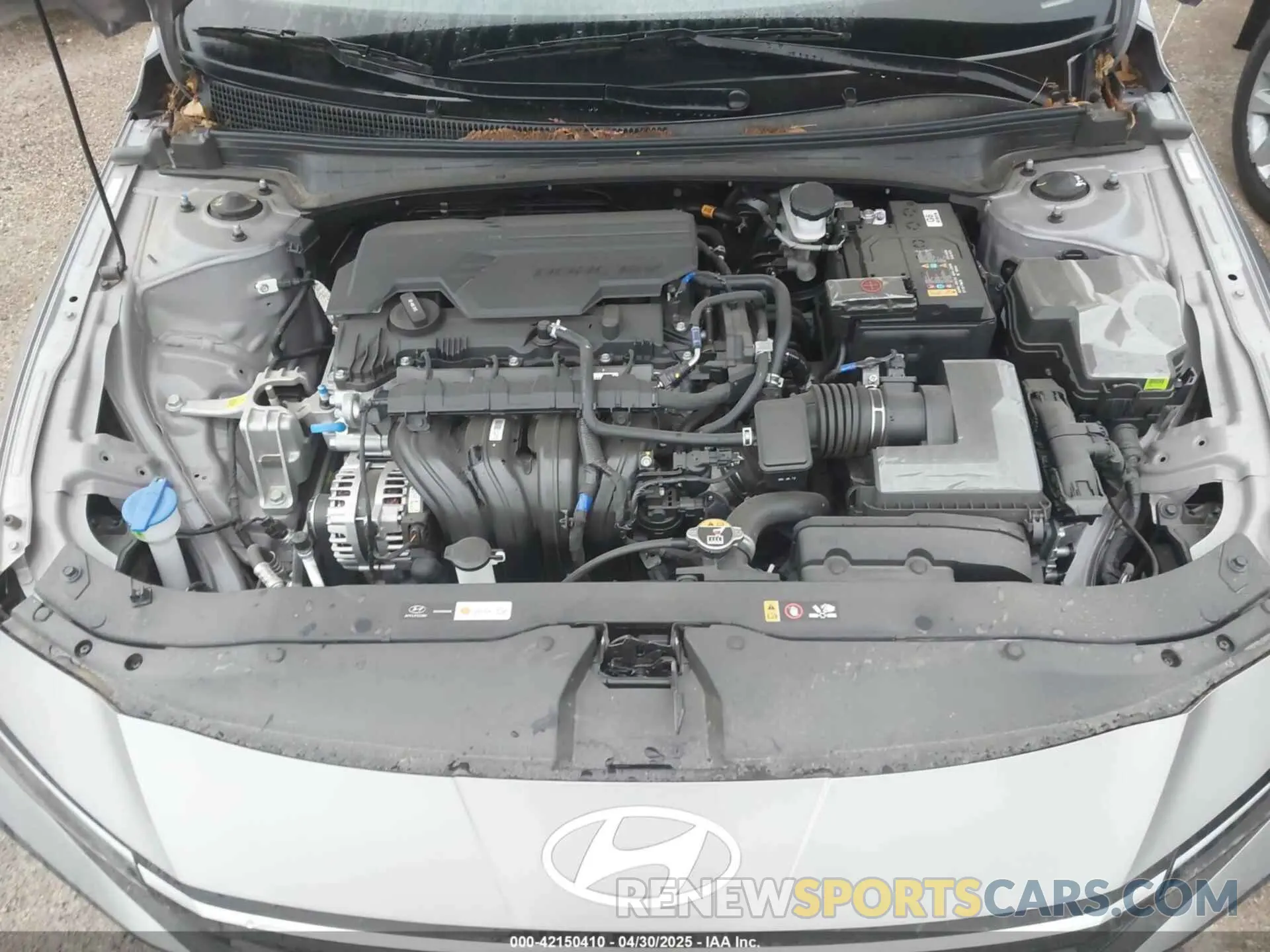 10 fotografías del automóvil dañado KMHLM4DG2SU887236 HYUNDAI ELANTRA 2025