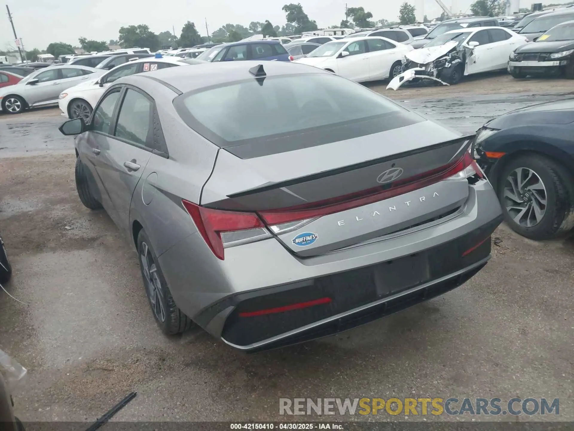 3 fotografías del automóvil dañado KMHLM4DG2SU887236 HYUNDAI ELANTRA 2025