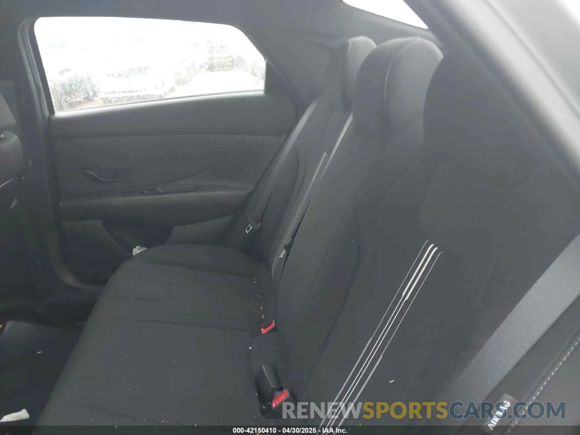 8 fotografías del automóvil dañado KMHLM4DG2SU887236 HYUNDAI ELANTRA 2025