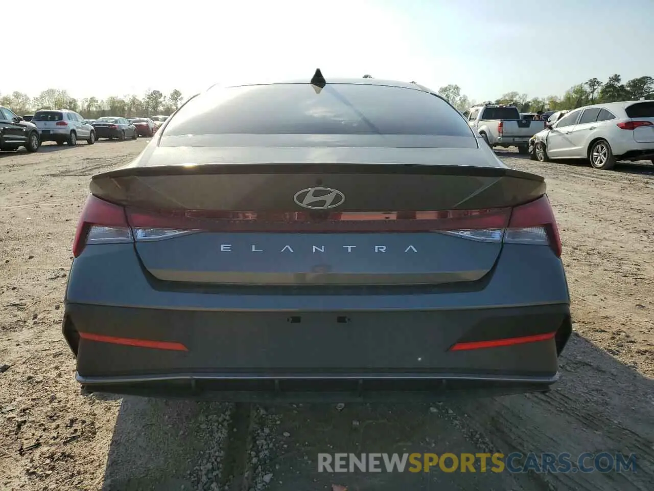 6 fotografías del automóvil dañado KMHLM4DG2SU923636 HYUNDAI ELANTRA 2025