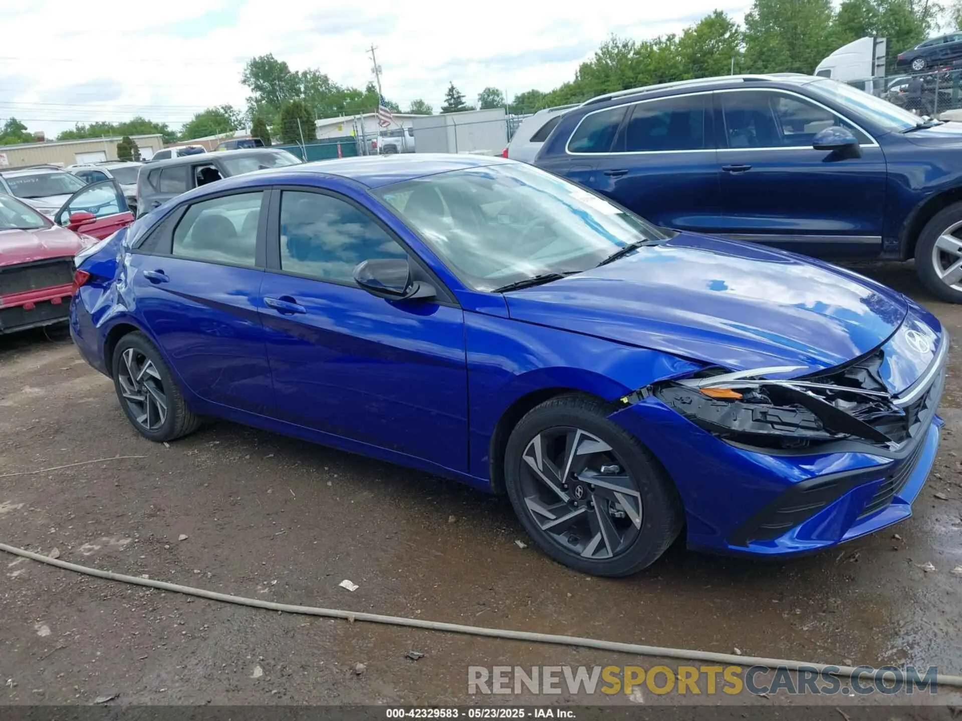 13 fotografías del automóvil dañado KMHLM4DG4SU001949 HYUNDAI ELANTRA 2025