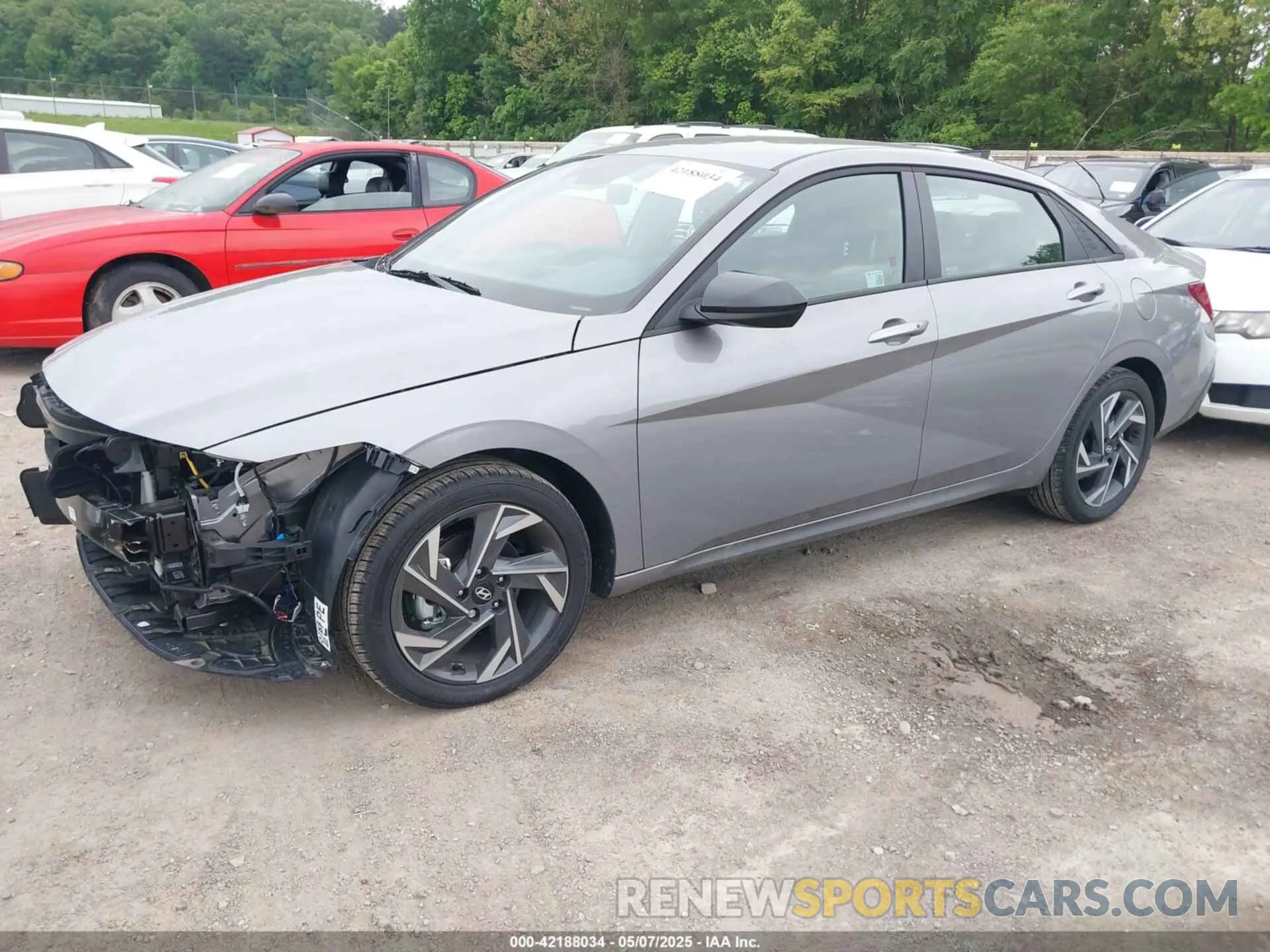 2 fotografías del automóvil dañado KMHLM4DG4SU905462 HYUNDAI ELANTRA 2025