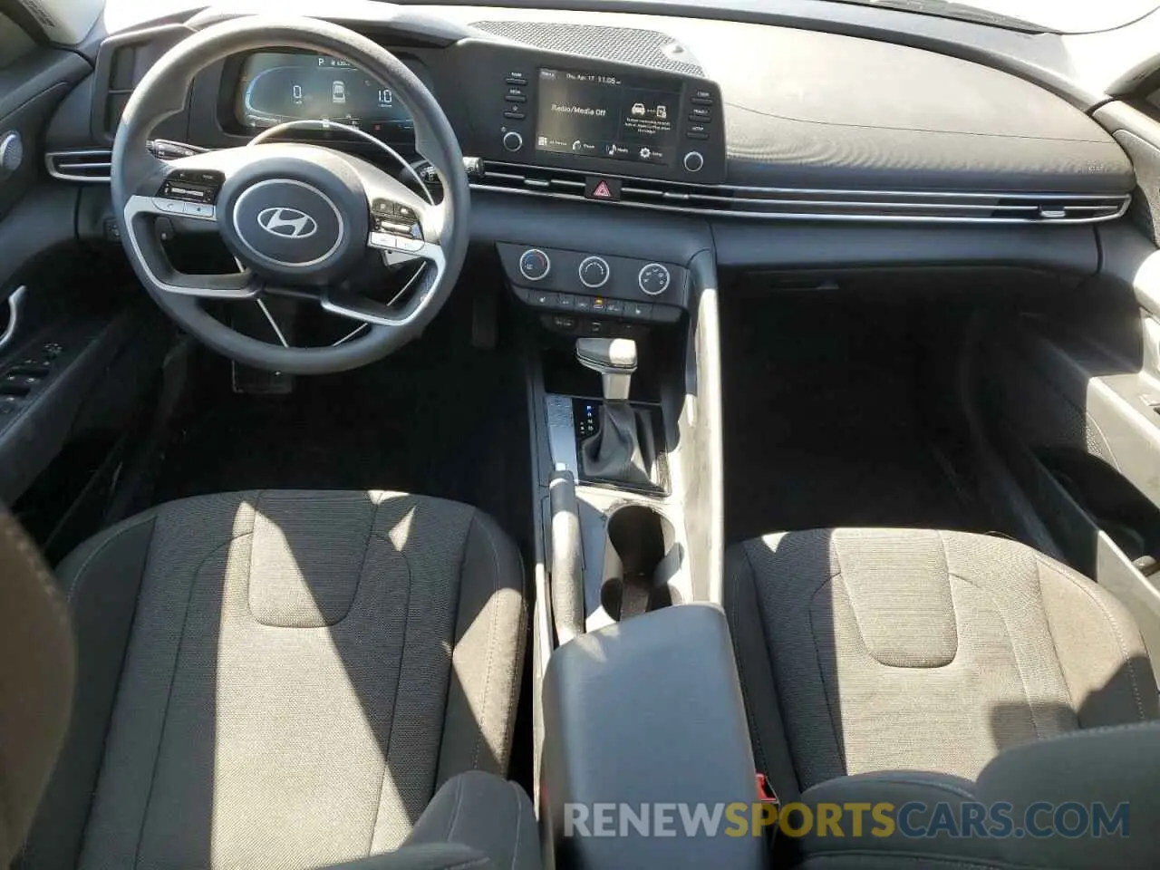 8 fotografías del automóvil dañado KMHLM4DG5SU900433 HYUNDAI ELANTRA 2025