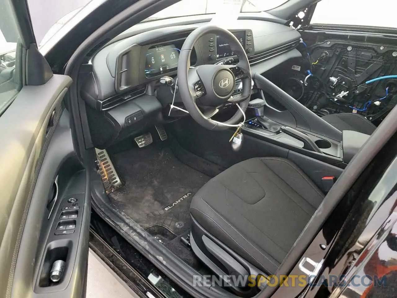 8 fotografías del automóvil dañado KMHLM4DG5SU917748 HYUNDAI ELANTRA 2025