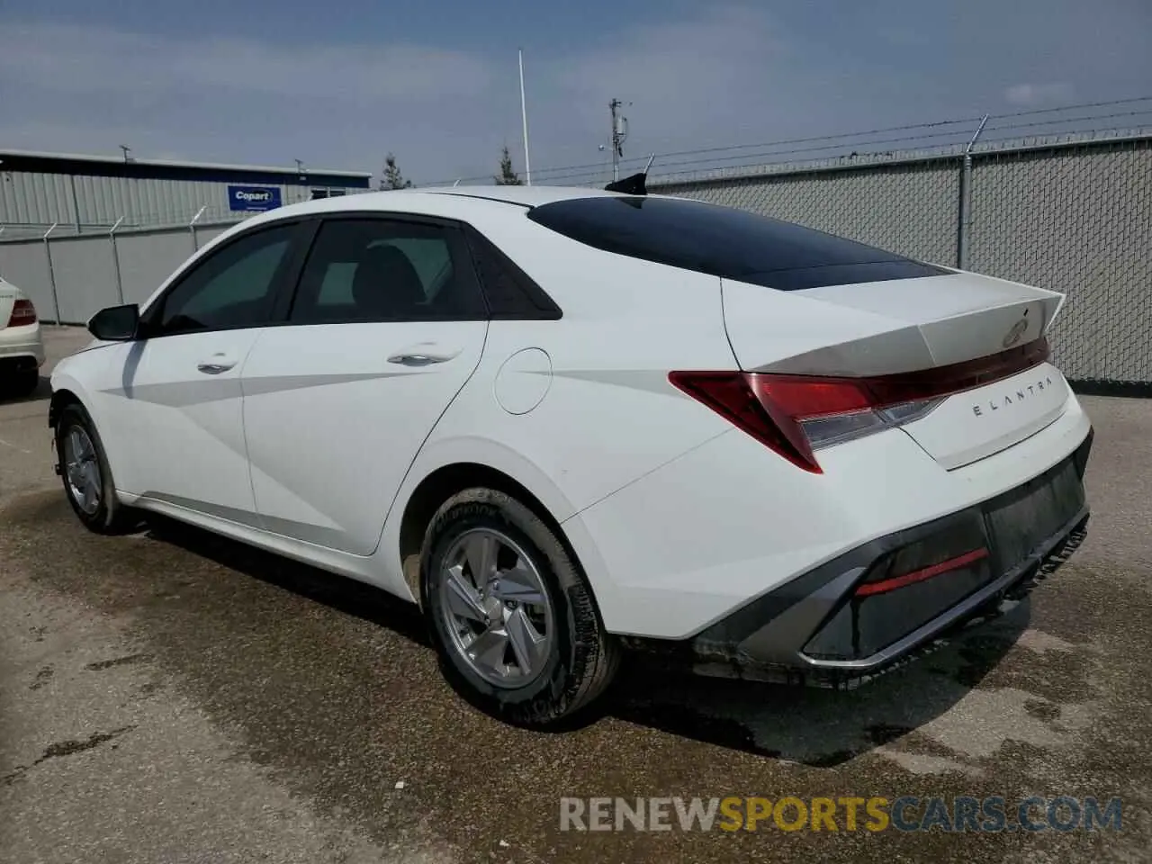 2 fotografías del automóvil dañado KMHLM4DG6SU861108 HYUNDAI ELANTRA 2025