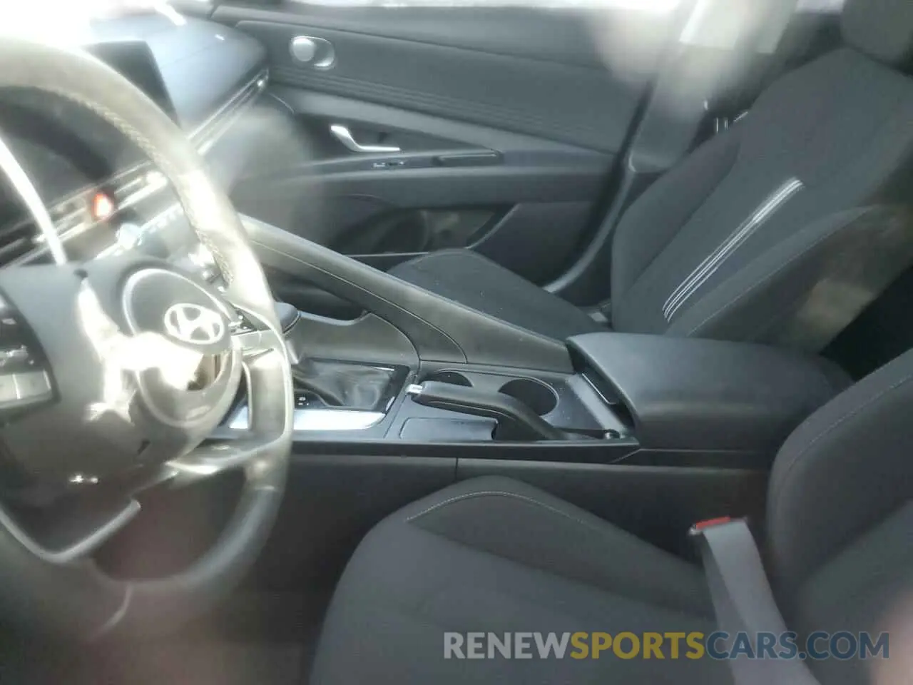 7 fotografías del automóvil dañado KMHLM4DG6SU864025 HYUNDAI ELANTRA 2025