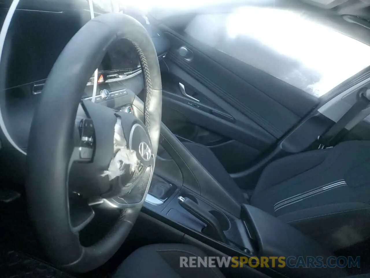 9 fotografías del automóvil dañado KMHLM4DG6SU864025 HYUNDAI ELANTRA 2025