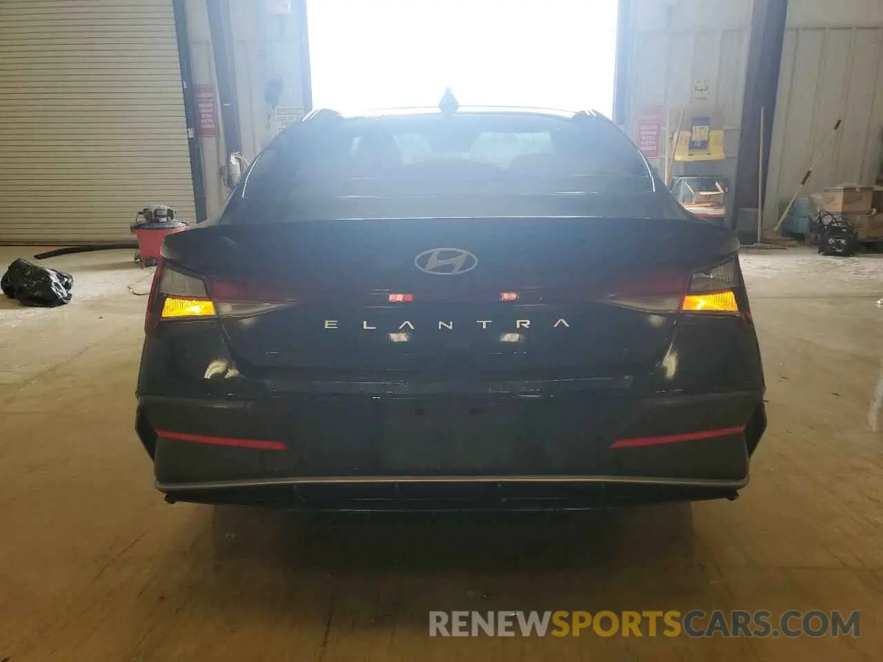 6 fotografías del automóvil dañado KMHLM4DG6SU917564 HYUNDAI ELANTRA 2025