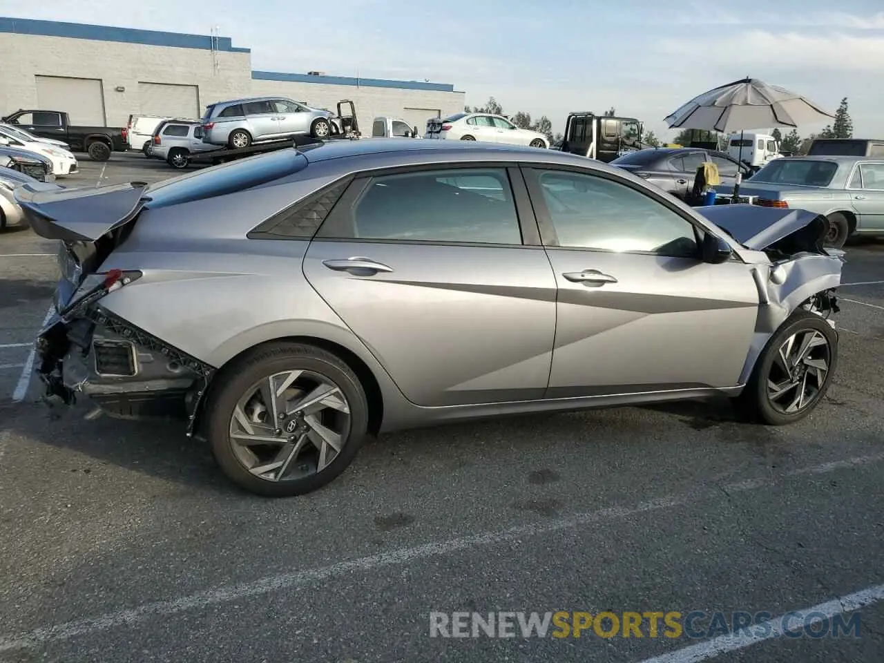 3 fotografías del automóvil dañado KMHLM4DG7SU870187 HYUNDAI ELANTRA 2025