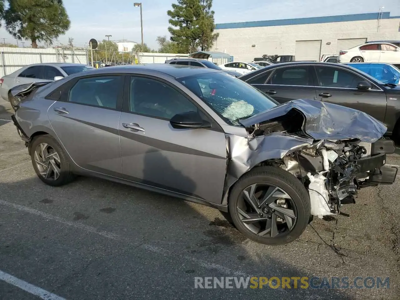 4 fotografías del automóvil dañado KMHLM4DG7SU870187 HYUNDAI ELANTRA 2025