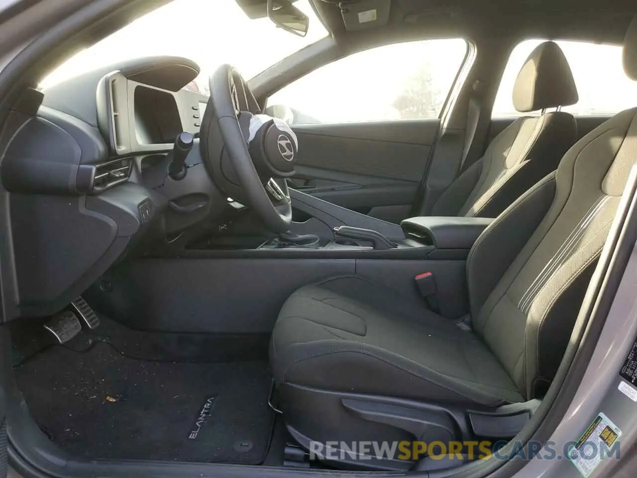 7 fotografías del automóvil dañado KMHLM4DG7SU870187 HYUNDAI ELANTRA 2025