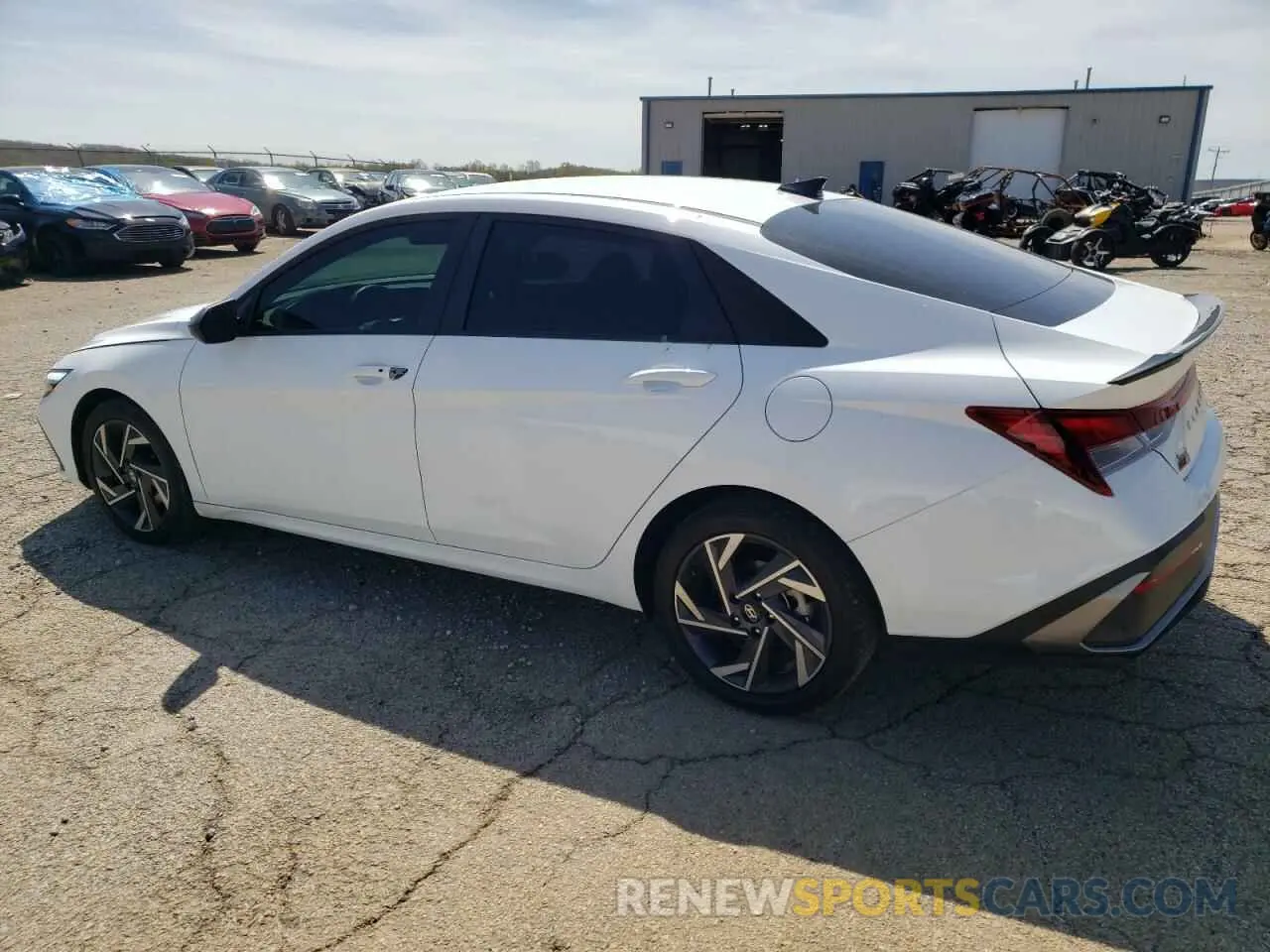 2 fotografías del automóvil dañado KMHLM4DG7SU875664 HYUNDAI ELANTRA 2025