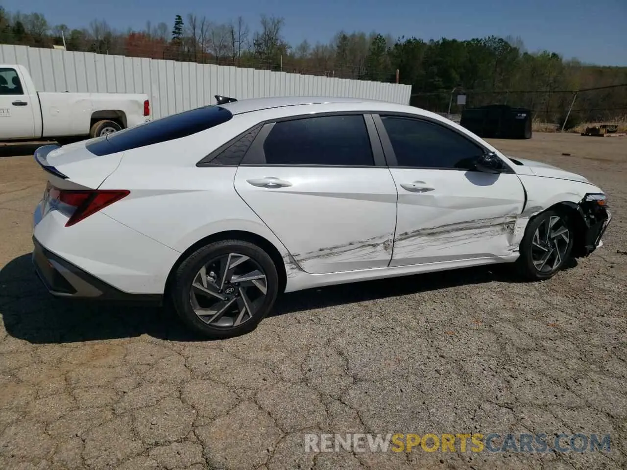 3 fotografías del automóvil dañado KMHLM4DG7SU875664 HYUNDAI ELANTRA 2025