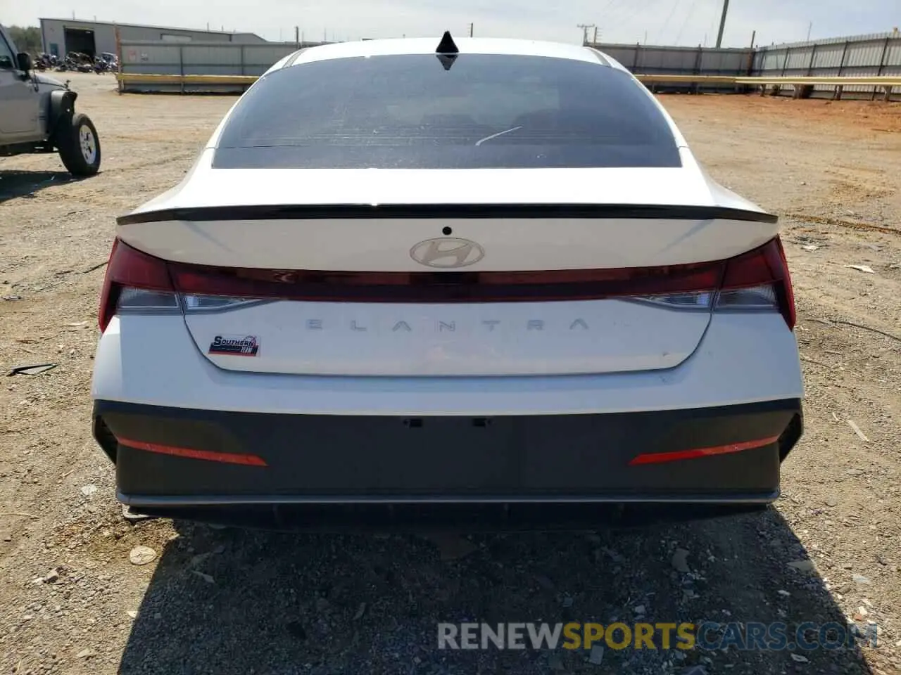 6 fotografías del automóvil dañado KMHLM4DG7SU875664 HYUNDAI ELANTRA 2025