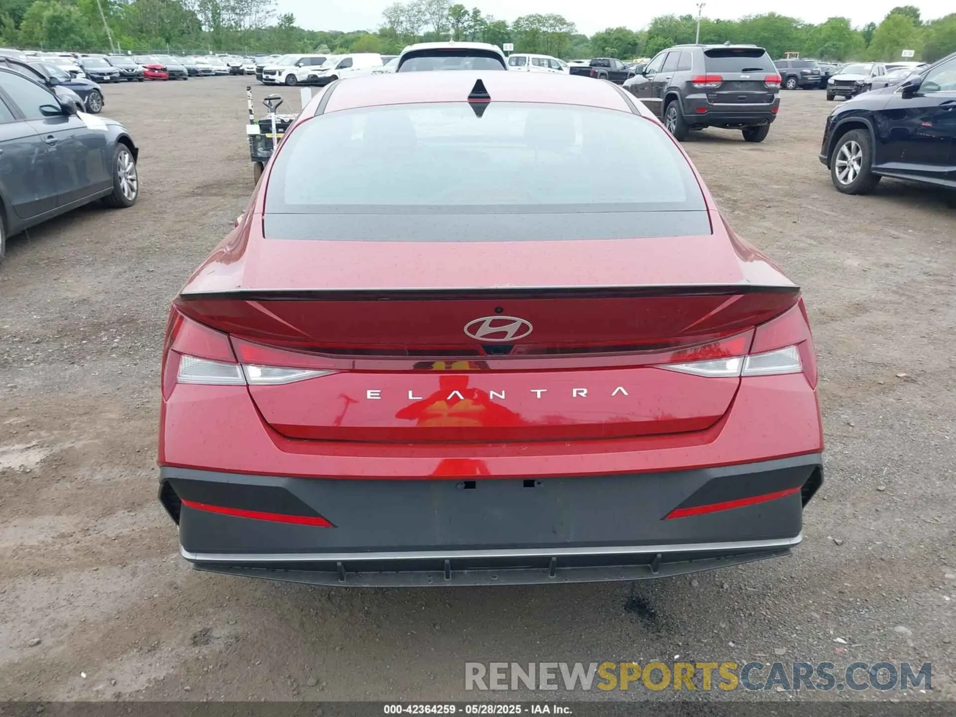 16 fotografías del automóvil dañado KMHLM4DG7SU890827 HYUNDAI ELANTRA 2025