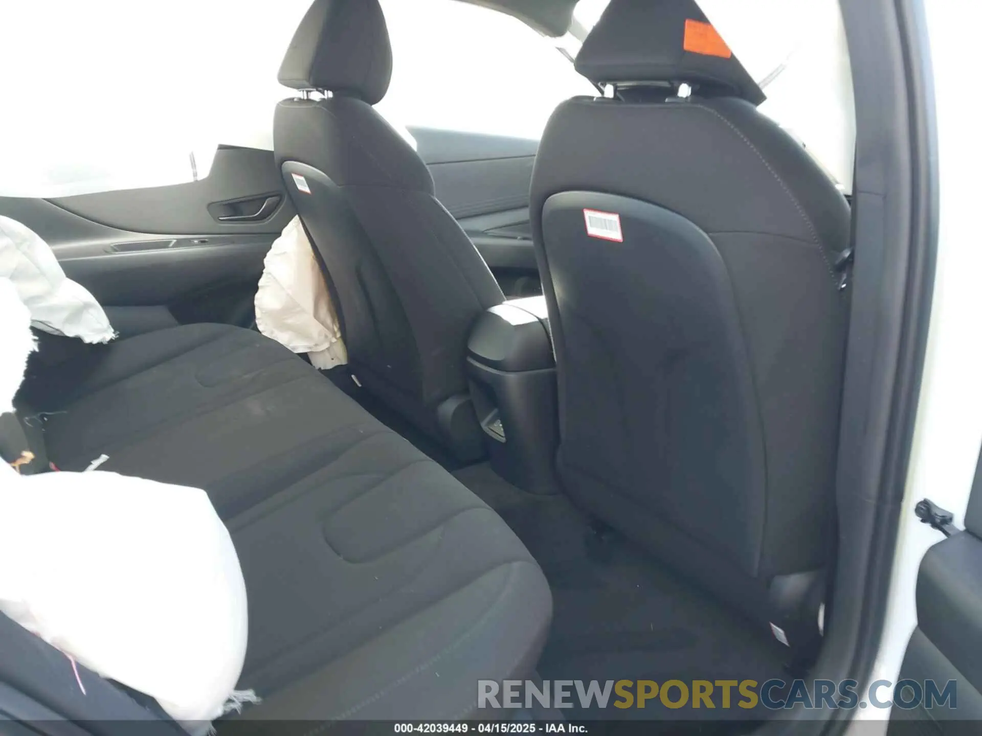 8 fotografías del automóvil dañado KMHLM4DG7SU917671 HYUNDAI ELANTRA 2025