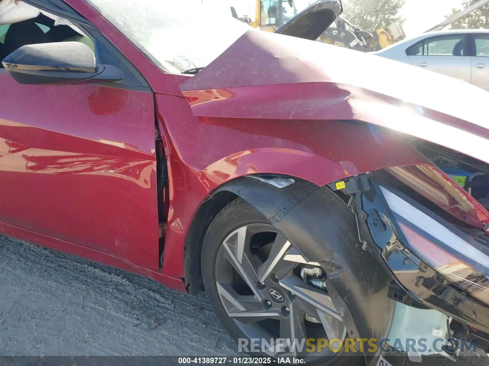 17 fotografías del automóvil dañado KMHLM4DG7SU924295 HYUNDAI ELANTRA 2025