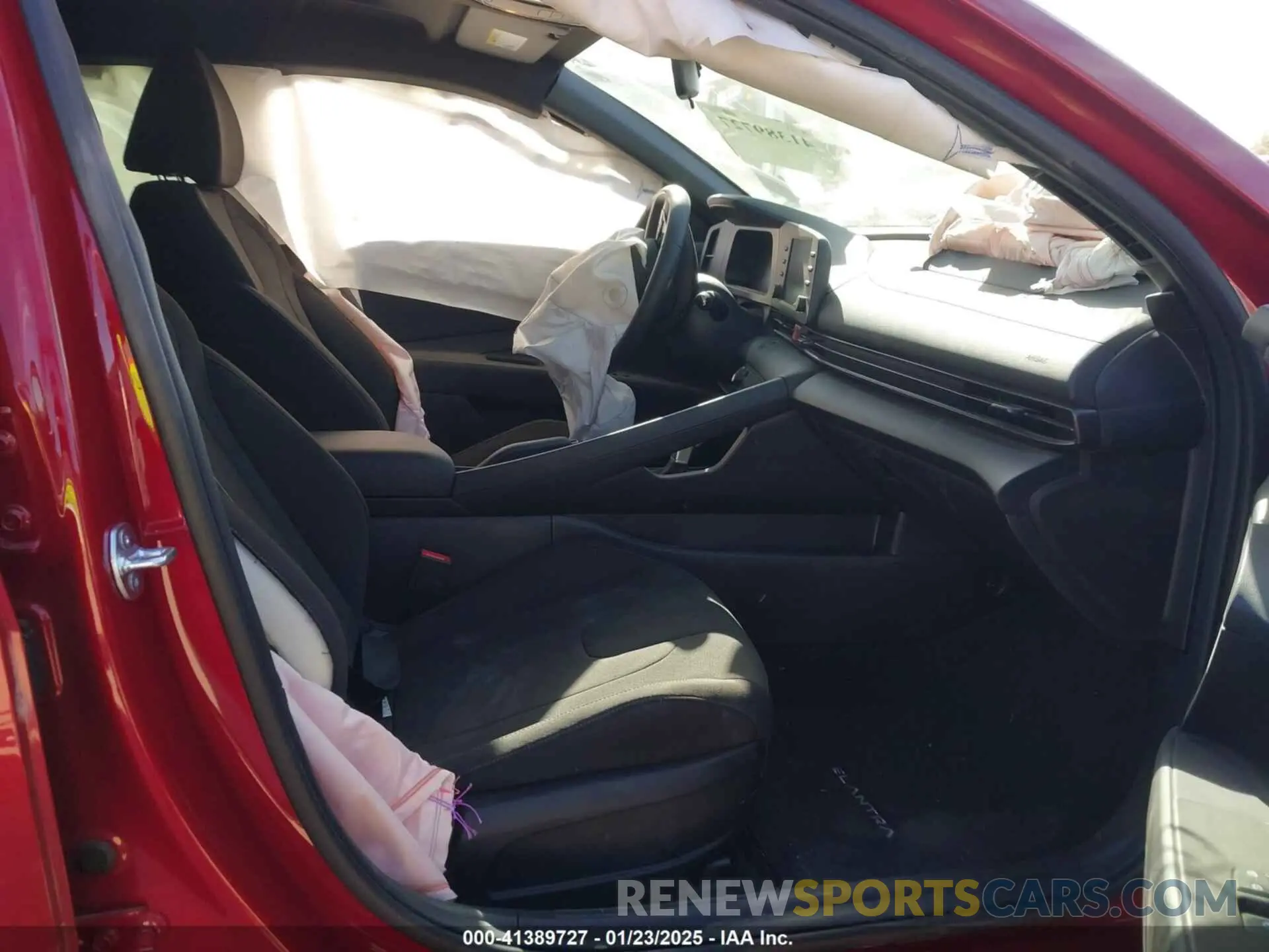 5 fotografías del automóvil dañado KMHLM4DG7SU924295 HYUNDAI ELANTRA 2025