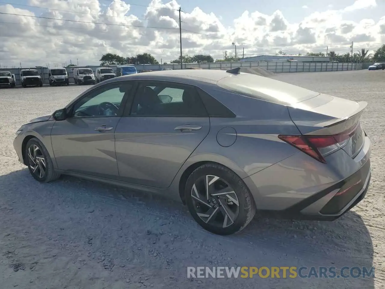2 fotografías del automóvil dañado KMHLM4DG7SU929111 HYUNDAI ELANTRA 2025