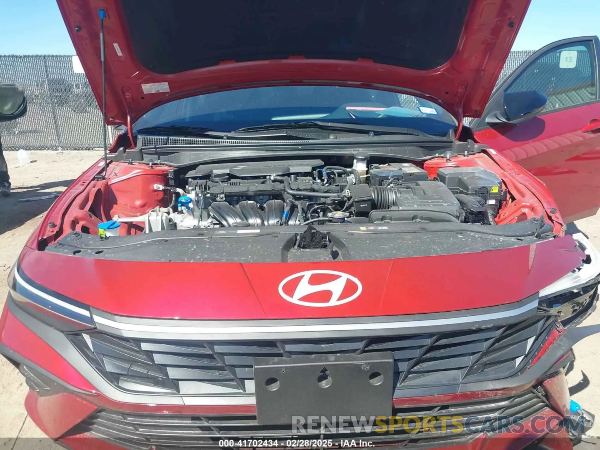 10 fotografías del automóvil dañado KMHLM4DG8SU877861 HYUNDAI ELANTRA 2025