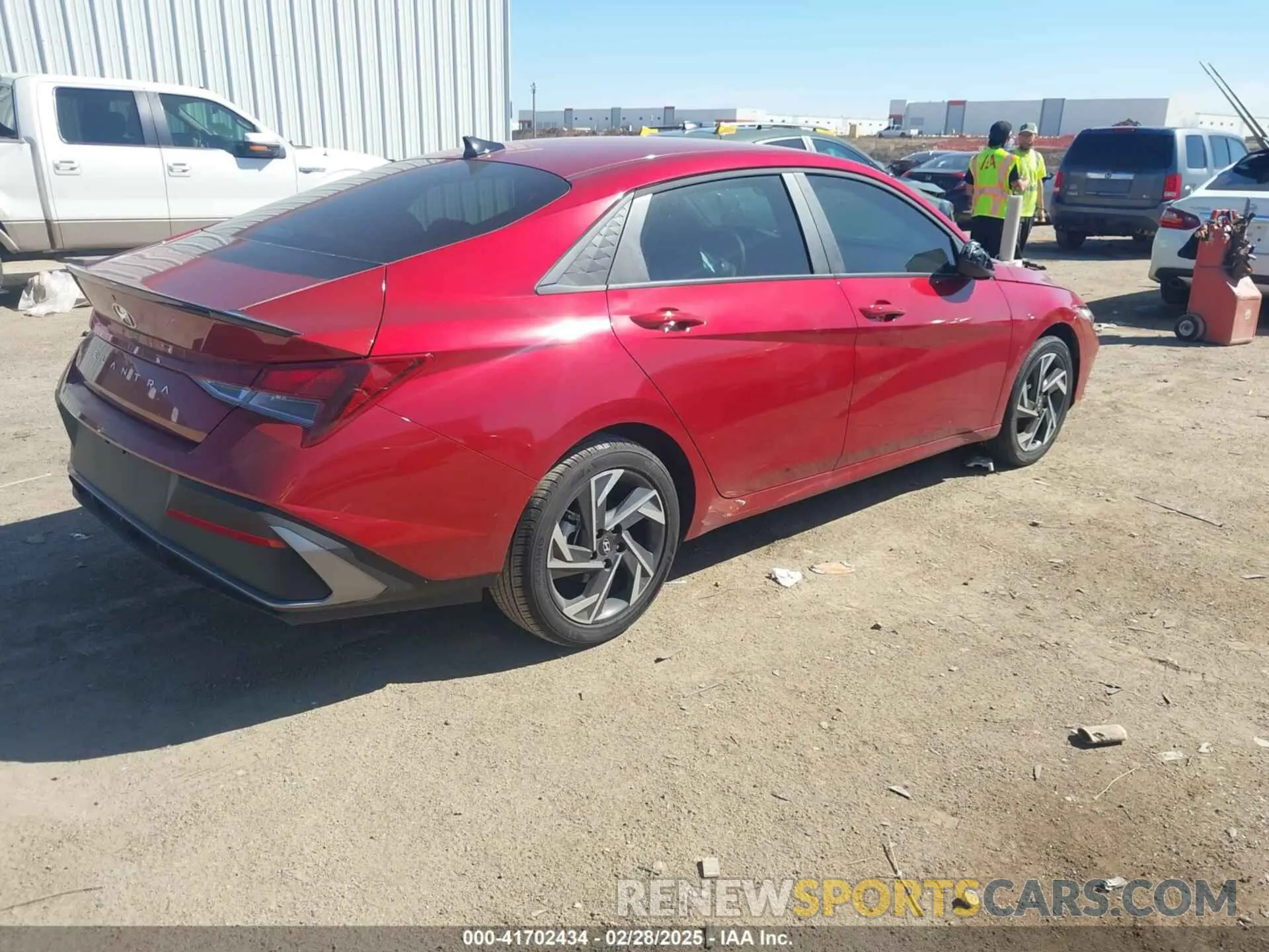 4 fotografías del automóvil dañado KMHLM4DG8SU877861 HYUNDAI ELANTRA 2025