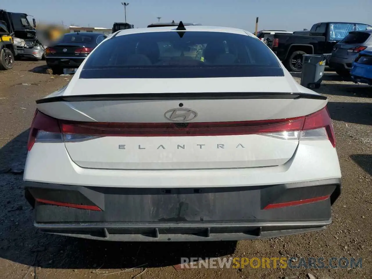 6 fotografías del automóvil dañado KMHLM4DG8SU880114 HYUNDAI ELANTRA 2025