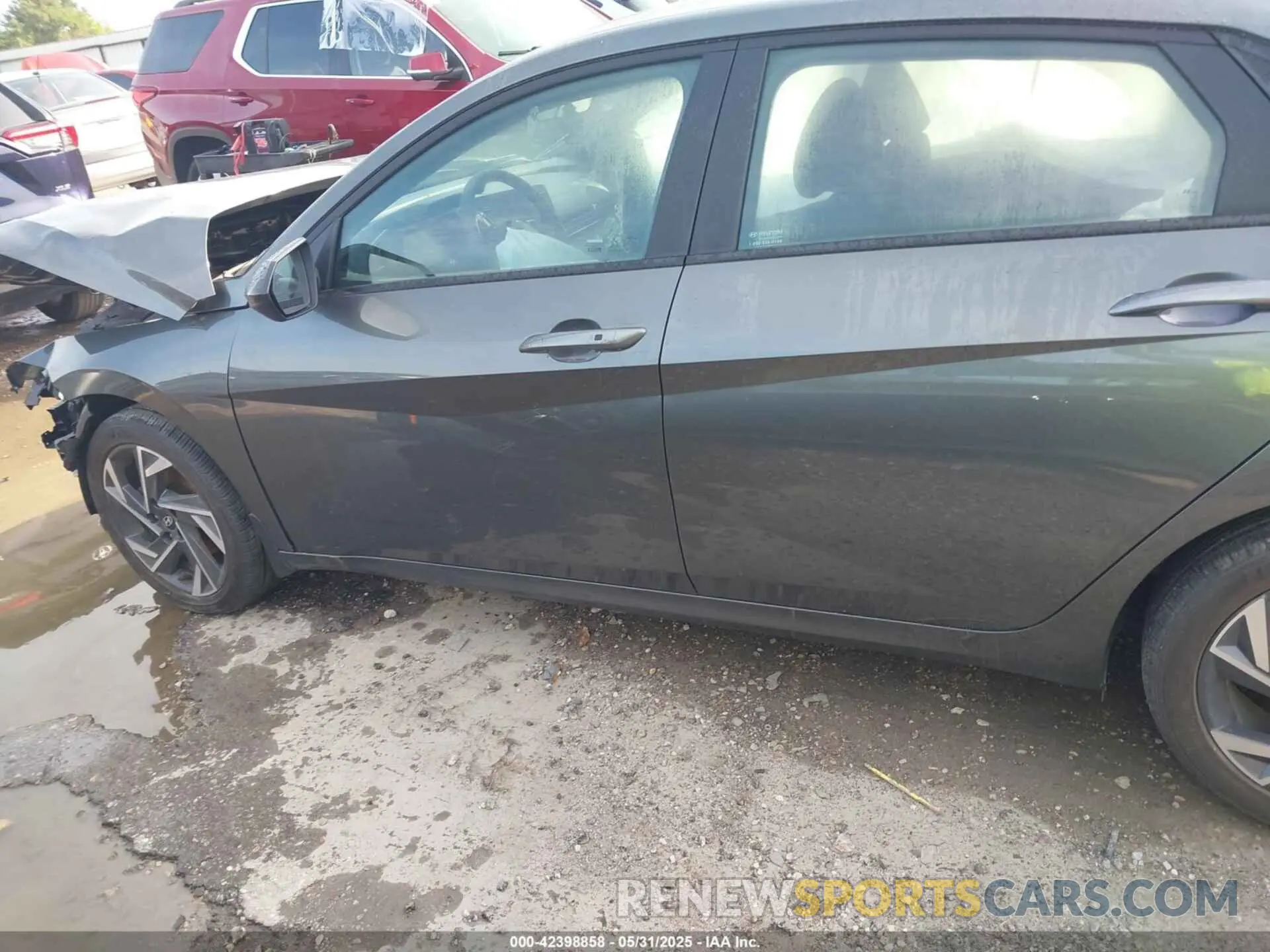 13 fotografías del automóvil dañado KMHLM4DG8SU882039 HYUNDAI ELANTRA 2025