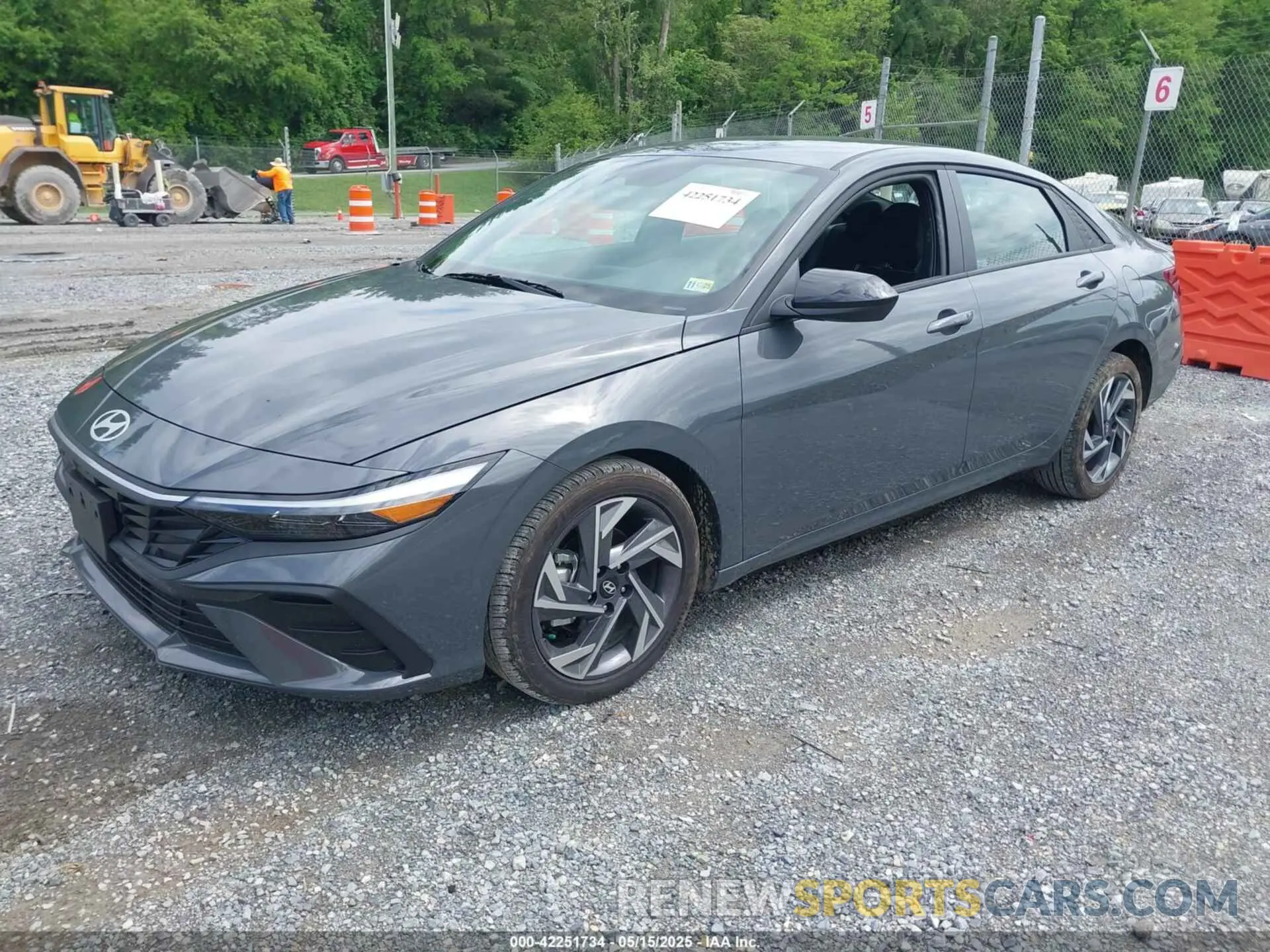 2 fotografías del automóvil dañado KMHLM4DG9SU895317 HYUNDAI ELANTRA 2025