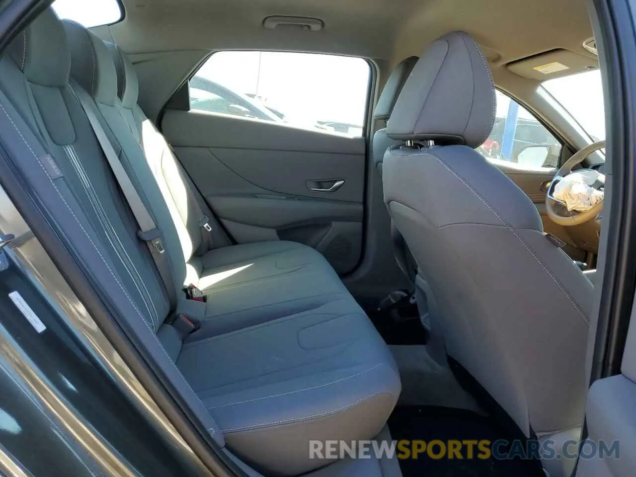 10 fotografías del automóvil dañado KMHLM4DG9SU959646 HYUNDAI ELANTRA 2025