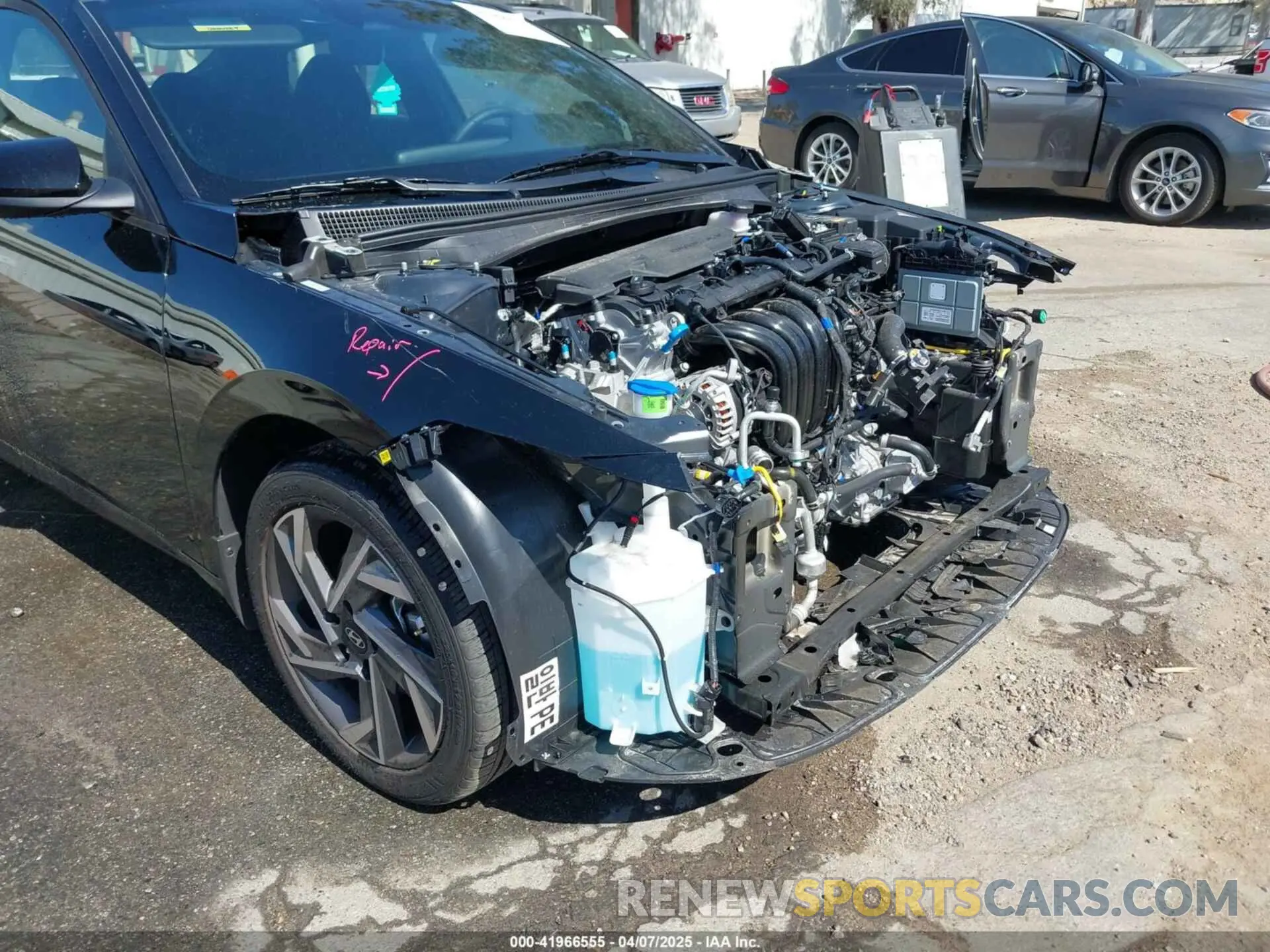 18 fotografías del automóvil dañado KMHLM4DG9SU975670 HYUNDAI ELANTRA 2025