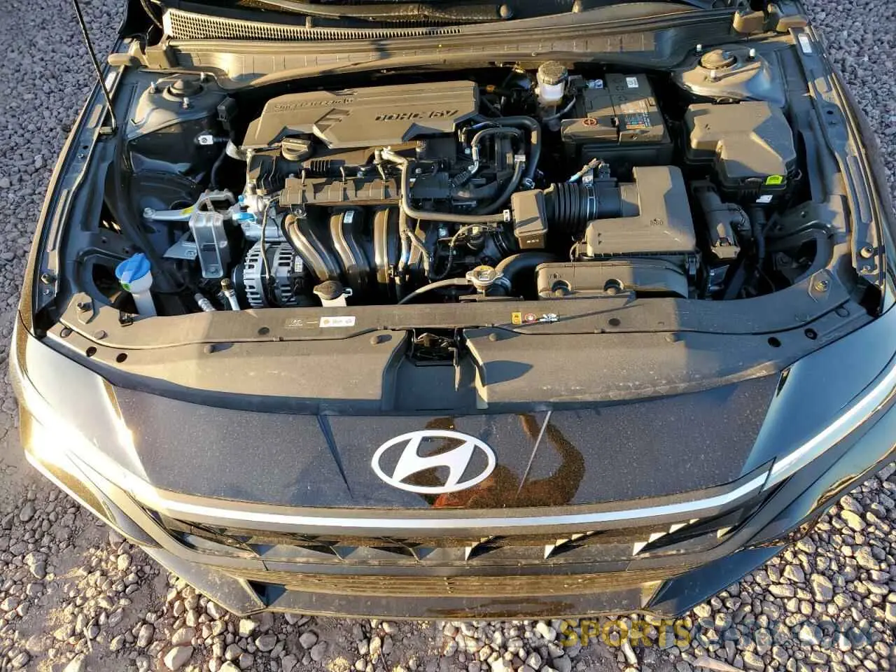 11 fotografías del automóvil dañado KMHLM4DGXSU868319 HYUNDAI ELANTRA 2025