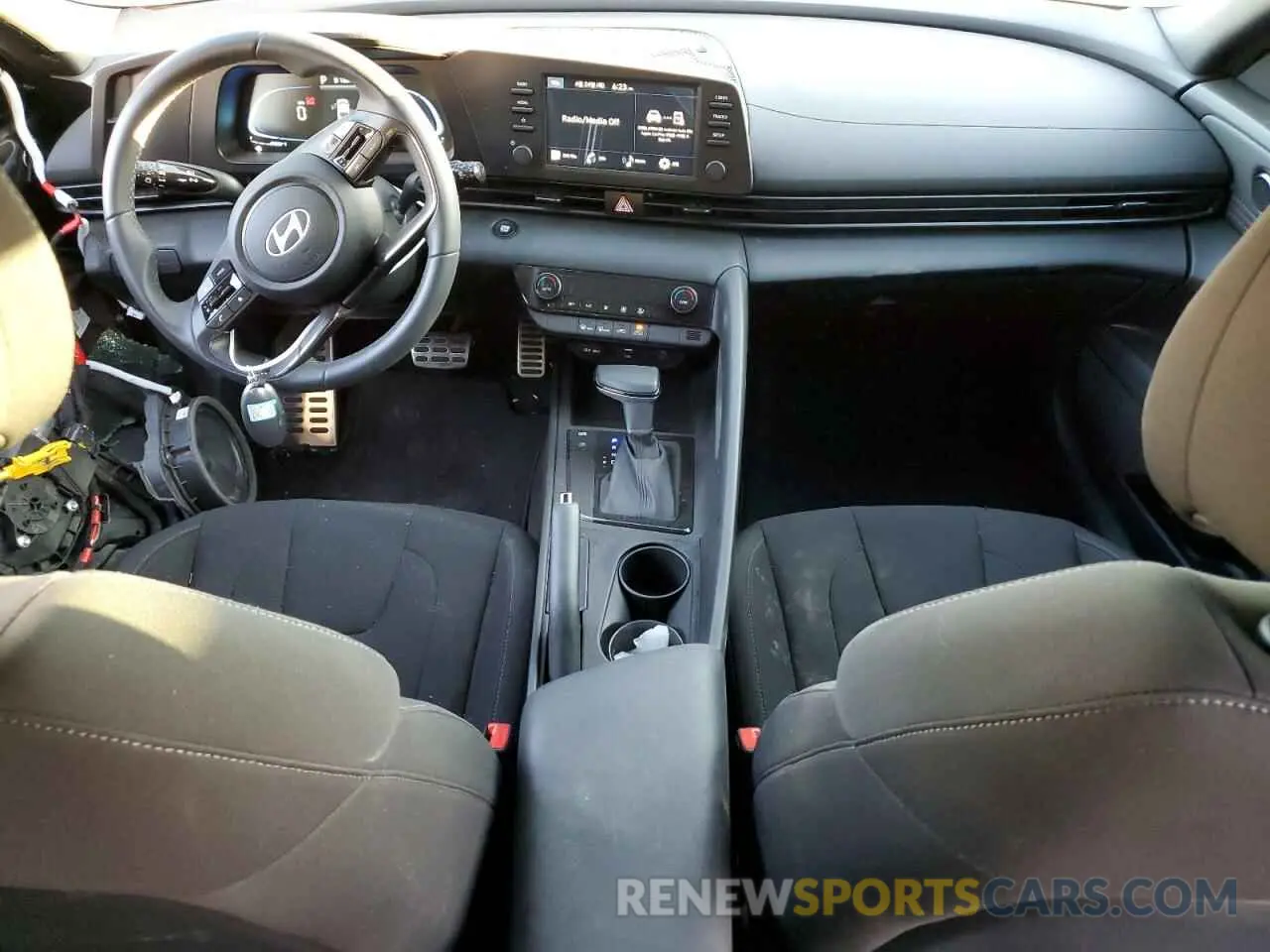8 fotografías del automóvil dañado KMHLM4DGXSU868319 HYUNDAI ELANTRA 2025