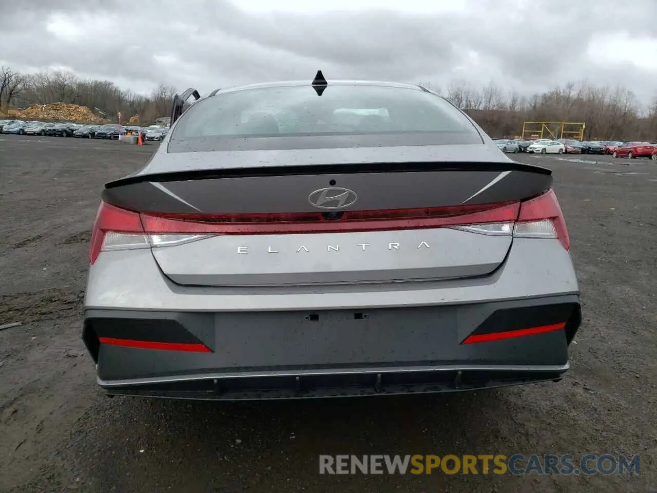 6 fotografías del automóvil dañado KMHLM4DGXSU885735 HYUNDAI ELANTRA 2025