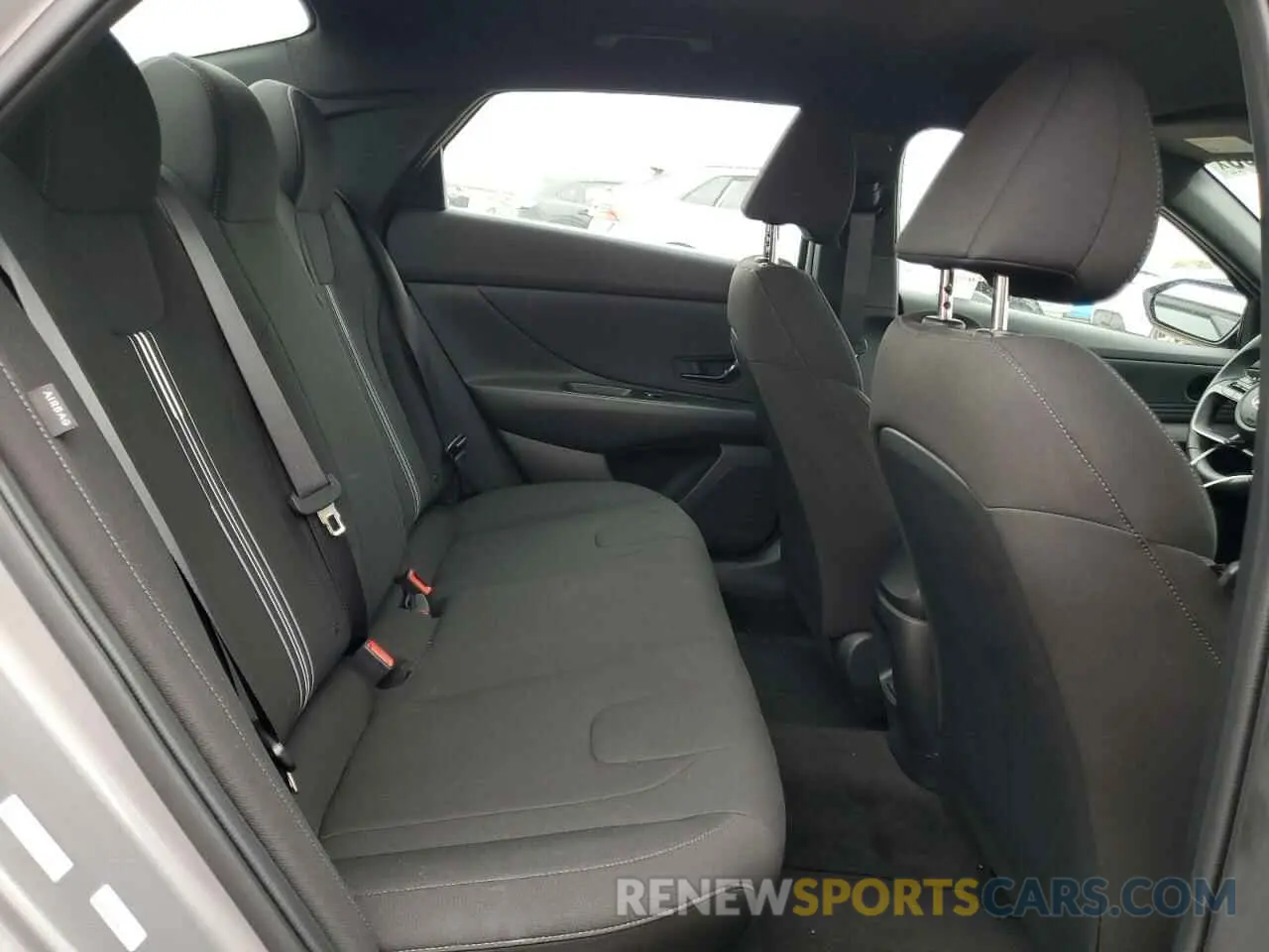 10 fotografías del automóvil dañado KMHLM4DGXSU893186 HYUNDAI ELANTRA 2025