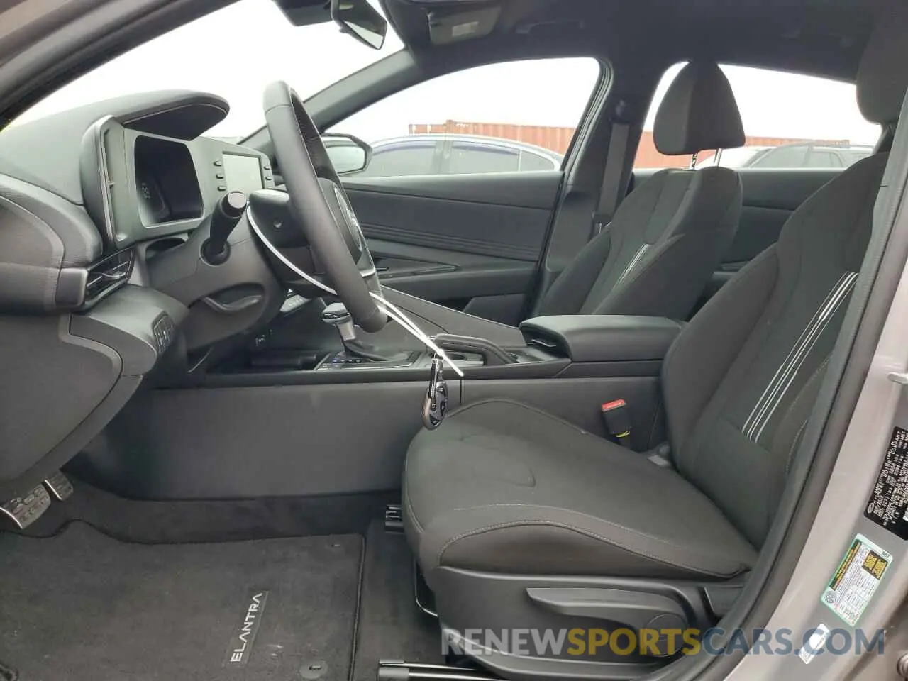 7 fotografías del automóvil dañado KMHLM4DGXSU893186 HYUNDAI ELANTRA 2025
