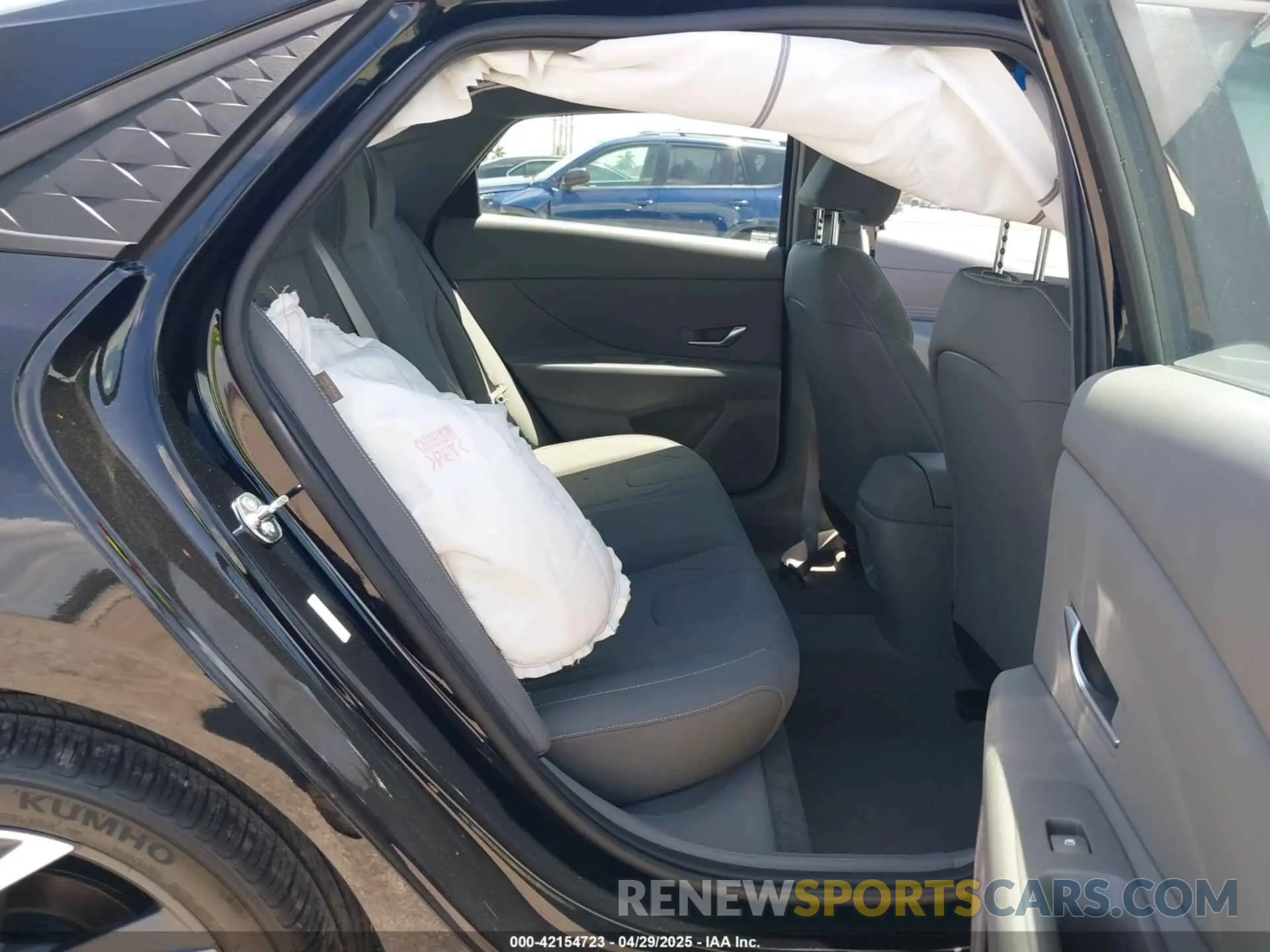 8 fotografías del automóvil dañado KMHLM4DGXSU949482 HYUNDAI ELANTRA 2025