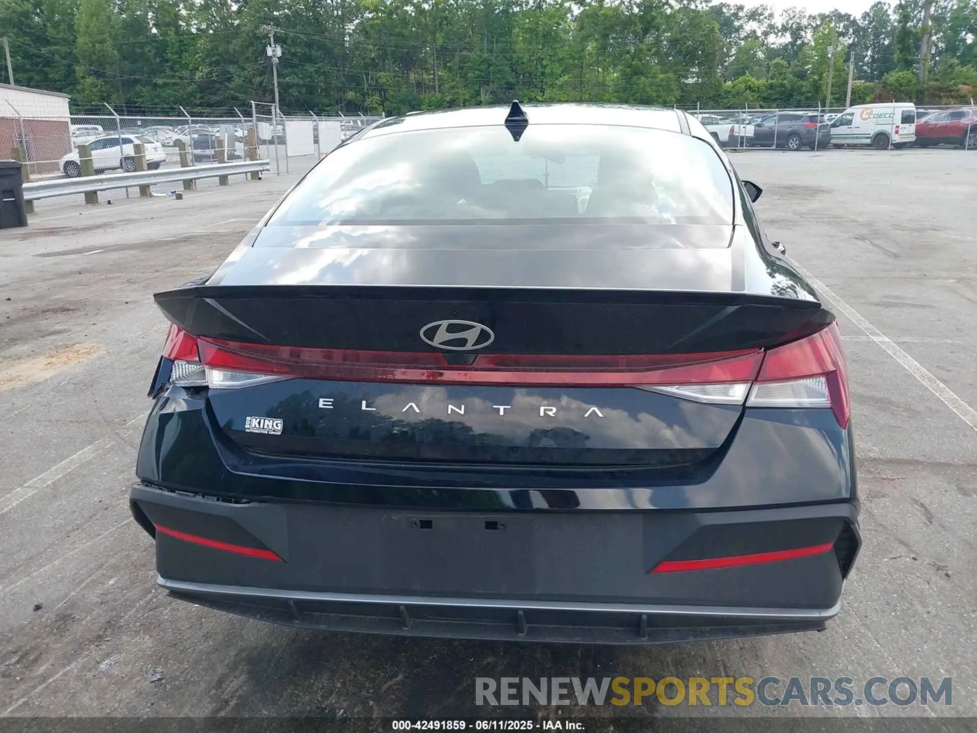 17 fotografías del automóvil dañado KMHLM4DGXSU962006 HYUNDAI ELANTRA 2025