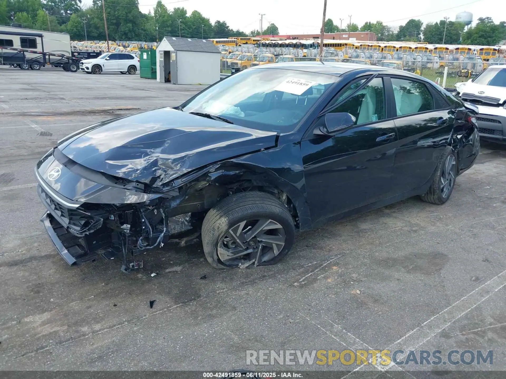2 fotografías del automóvil dañado KMHLM4DGXSU962006 HYUNDAI ELANTRA 2025