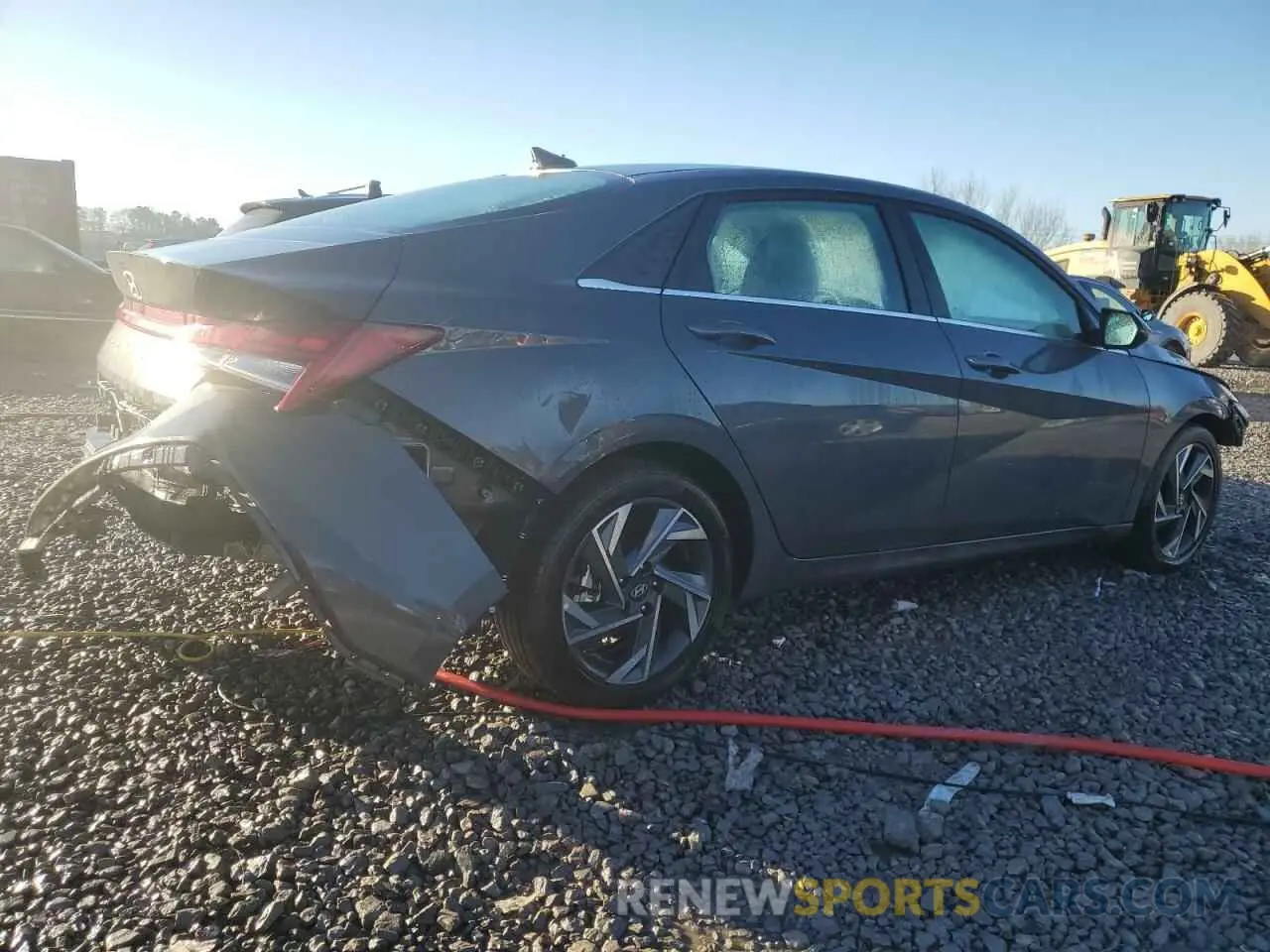 3 fotografías del automóvil dañado KMHLP4DG3SU869772 HYUNDAI ELANTRA 2025