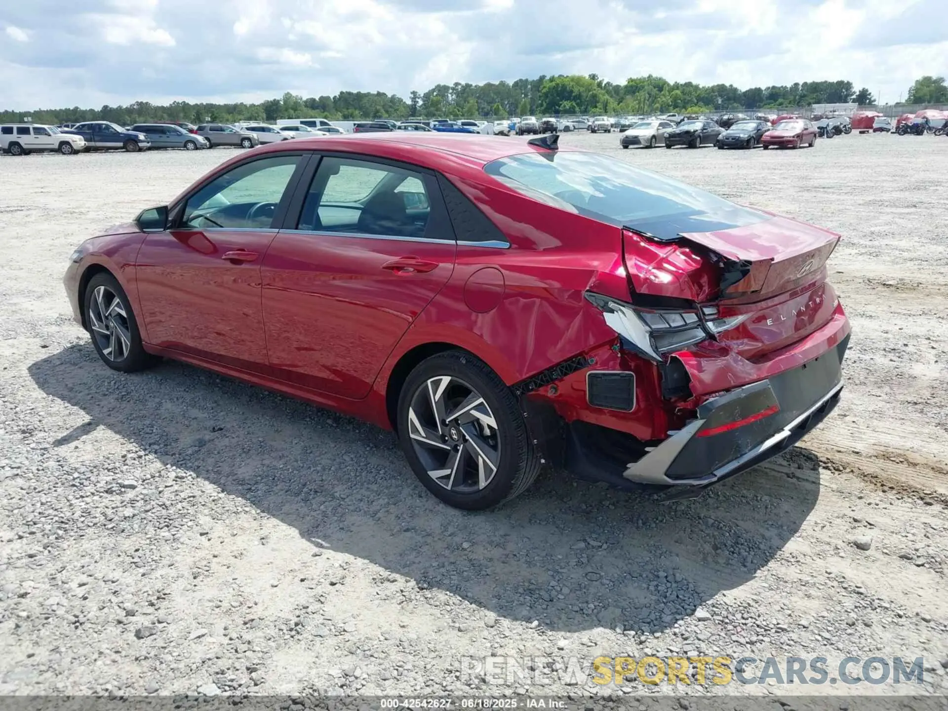 3 fotografías del automóvil dañado KMHLP4DG8SU884784 HYUNDAI ELANTRA 2025