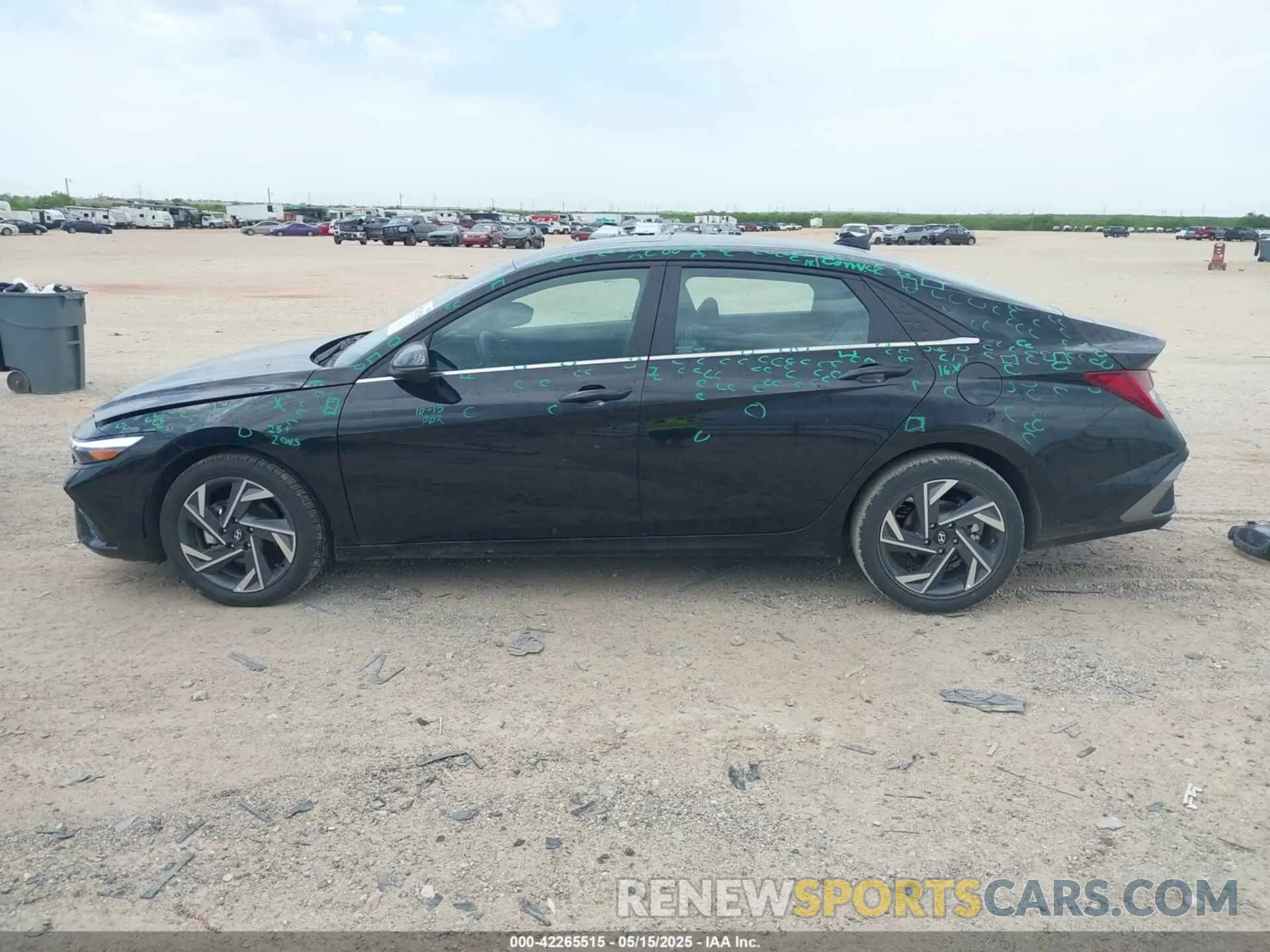 14 fotografías del automóvil dañado KMHLP4DG9SU908994 HYUNDAI ELANTRA 2025